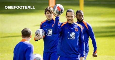 Van Dijk hoopvol over kansen Oranje op EK: 'Zeker als iedereen .